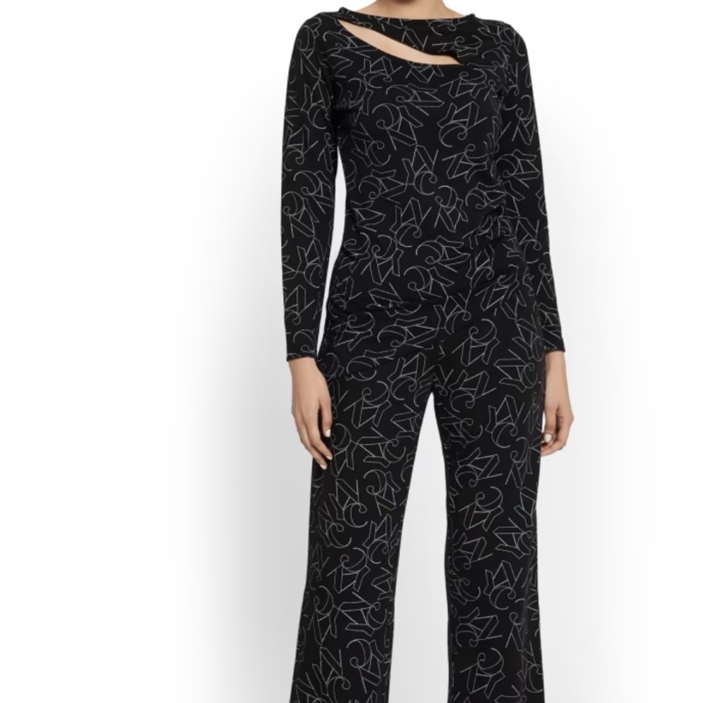 ⭐️ Firm Price ⭐️ NYC Dreamy French Terry Asymmetric Cut-Out Top & straight pants - Picture 2 of 8